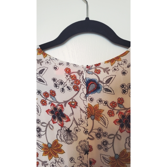 Pleated Floral Dress - Picture 10 of 12